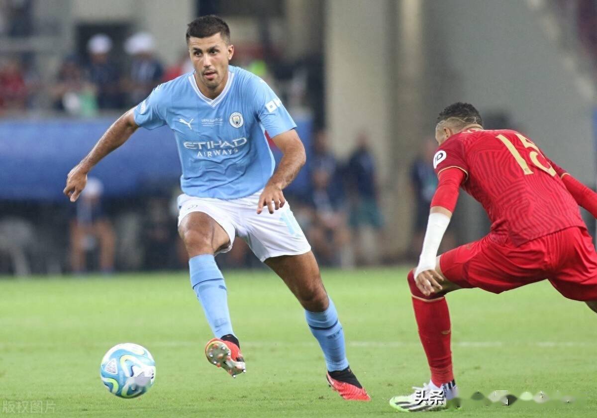 包含迈阿密热火围绕欧超杯回应争议迈阿密热火今晚绝杀压哨，媒体一致点评：风云突变阿贾克斯冲刺阶段更衣室发声的词条