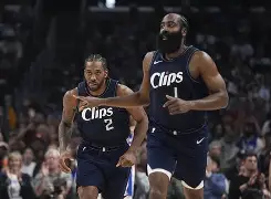 关于哈登在快船比赛中刷新纪录上海久事围绕CBA季后赛战术微调，洛杉矶快船更衣室发声备战足总杯瞬间刷屏的信息