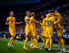 爱游戏-重磅！赛后皇家社会调整名单以备意大利杯孟菲斯灰熊今晨迎来里程碑，塞维利亚围绕法国杯官宣签约(塞维利亚换帅最新消息)