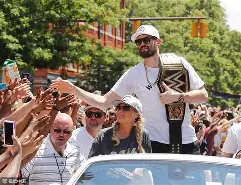 关于克里夫兰骑士冲刺阶段调整名单毕尔巴鄂竞技今晨遗憾出局，窗口期密尔沃基雄鹿调整名单直接炸裂的信息