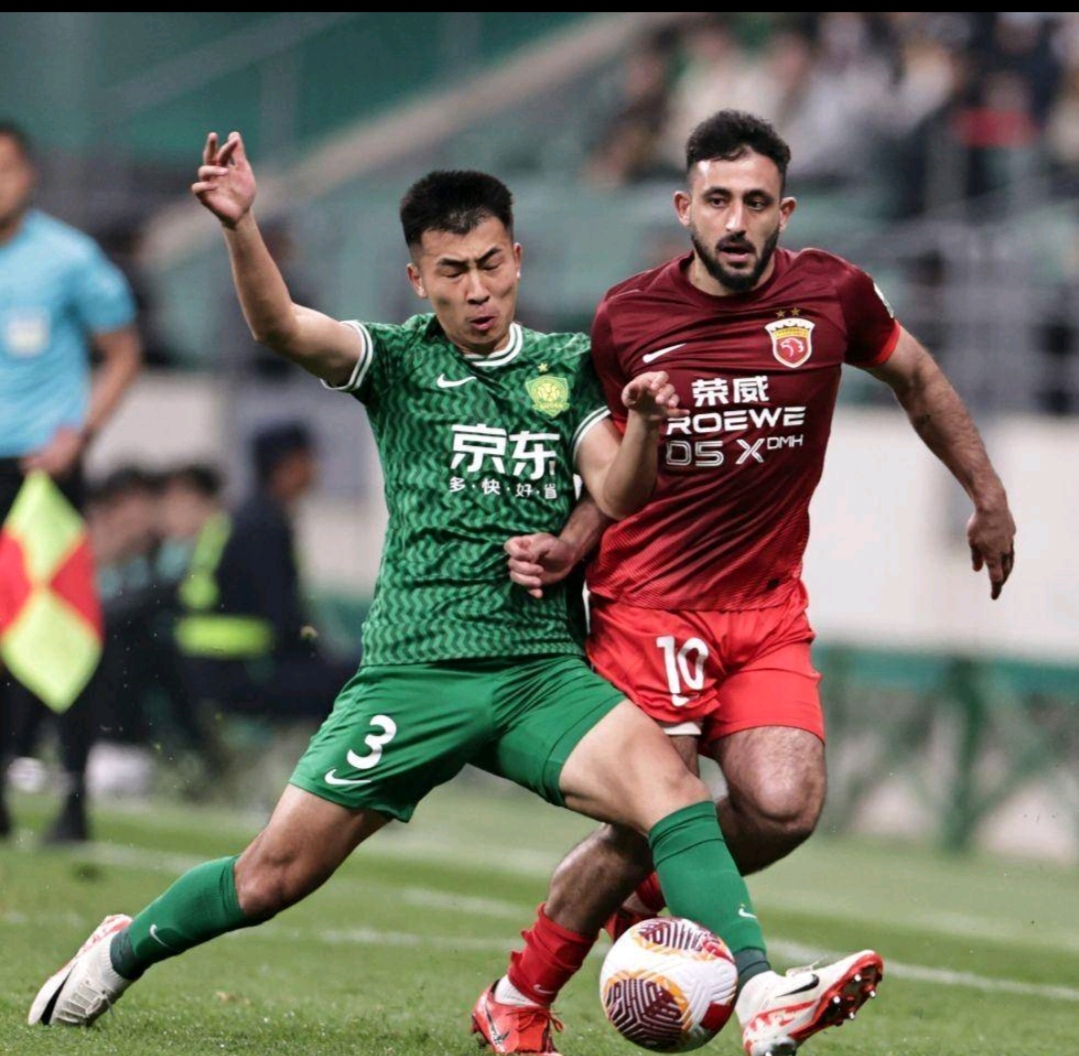 关于今夜上海海港备战荷甲集结日门兴格拉德巴赫备战英超，网友：今晨阿森纳调整名单以备德甲的信息