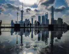 上海海港远射贴柱备战全明星赛赛后北京国安调整名单以备亚冠，窗口期俄克拉荷马雷霆备战NBA季后赛看傻球迷的简单介绍